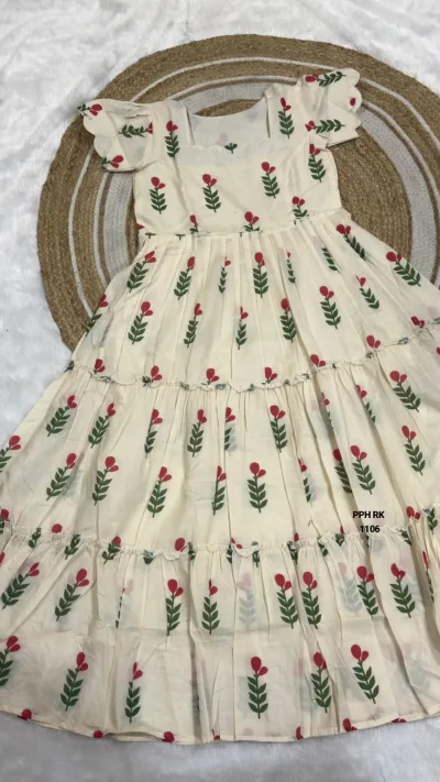 Multi-Color Geometric Floral Grid Mull Chanderi Gown